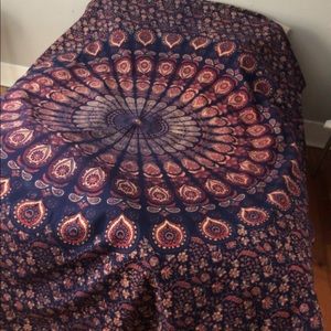 Large reversible tapestry